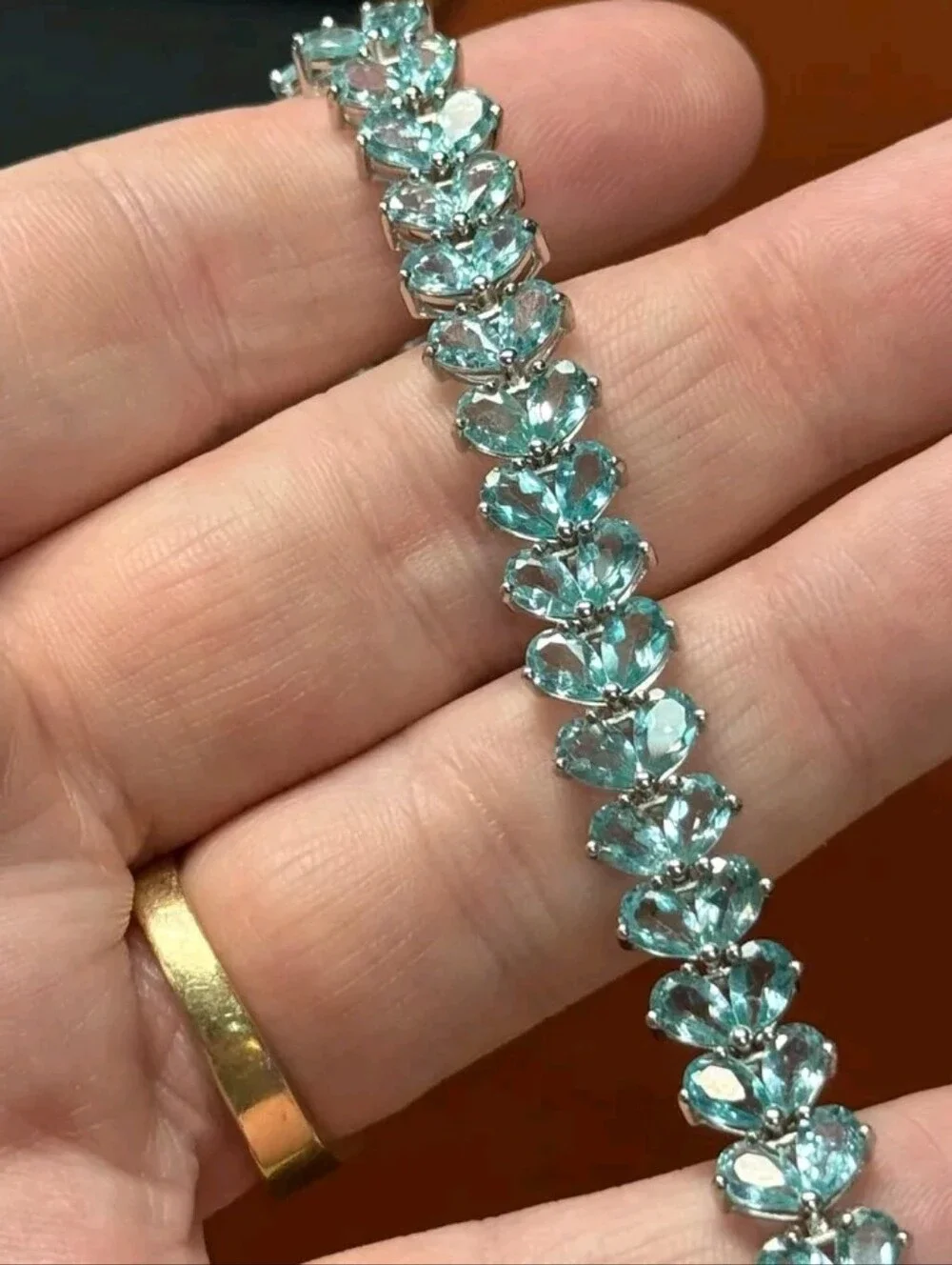 Sterling Silver 22.32 TCW Madagascar Paraiba Apatite Bracelet